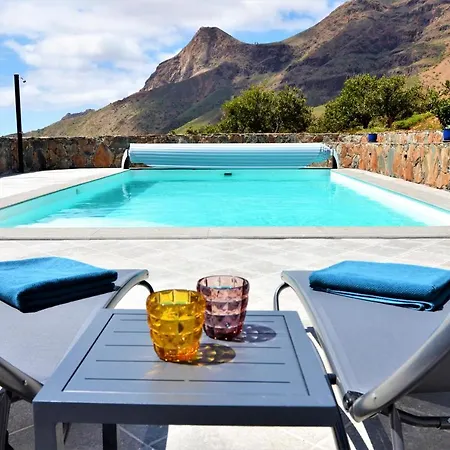 Villa - Unique With Heated Pool