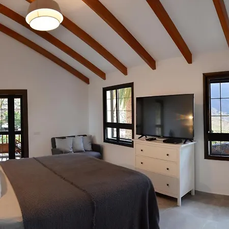 - Unique With Heated Pool Villa Fátaga